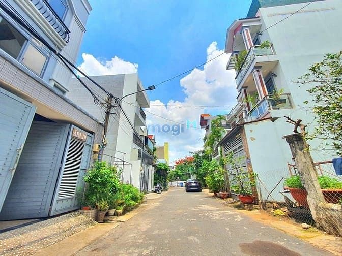Hình ảnh Bán đất ngang 5.5 hẻm xe hơi , làng tăng phú,PTNPA.Q9