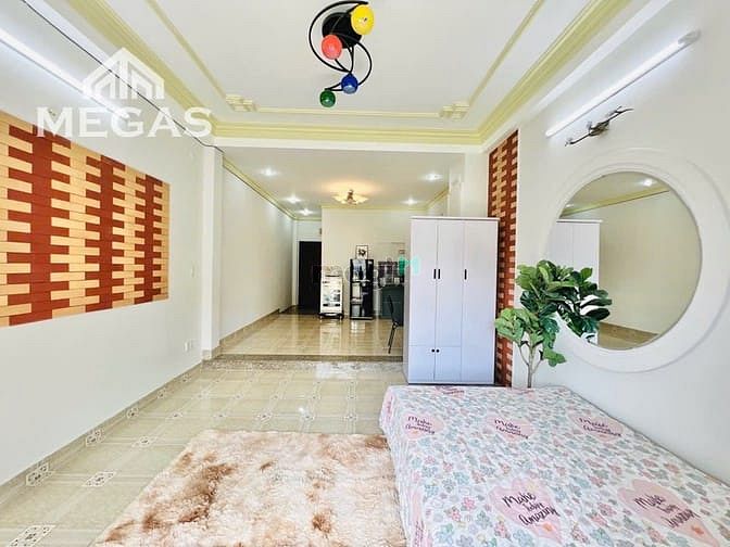 Hình ảnh CHDV BanCông Full Nội Thất Rộng 50M2 ngay Lý Chiêu Hoàng_Mega Bình Phú