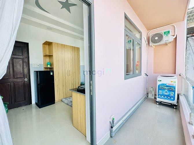 Hình ảnh CHDV Ban Công Full Nội Thất Máy Giặt Riêng ngay MEGA BÌNH PHÚ , Quận 6