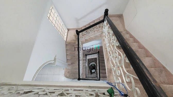 Hình ảnh Cho thuê phòng đơn Tân Bình, có máy lạnh giá 2tr4/tháng bao tất cả
