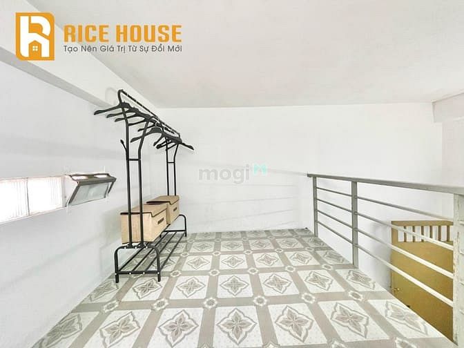 Hình ảnh Mb6623 nạp rút nhanh chóng có gác nằm sát VLU CS3 gác cao không đụng đầu