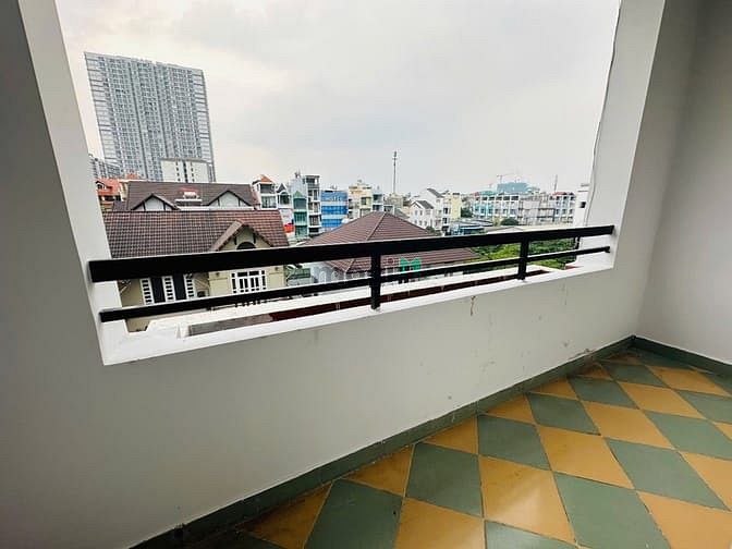 Hình ảnh CHDV Đầy Đủ Nội Thất 1PN Ban Công ngay Mega Bình Phú, Hậu Giang Q6