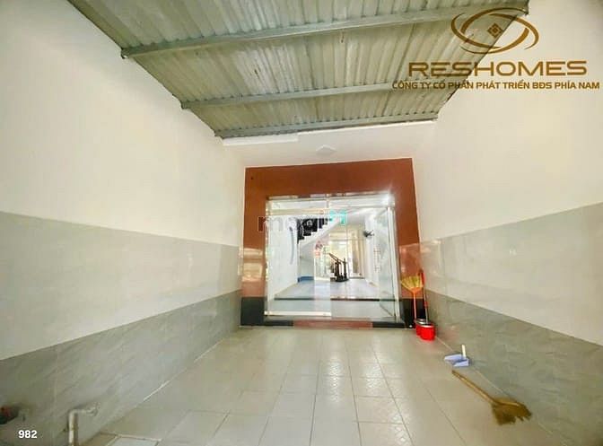 Hình ảnh Cho thuê căn nhà đẹp 1T3L gần chợ Lý Văn Sâm