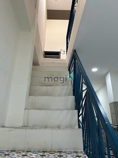 Hình ảnh Cho thuê nhà Lê Văn Duyệt, P.03, 3x7m, 1 lầu, đủ nội thất, 7tr