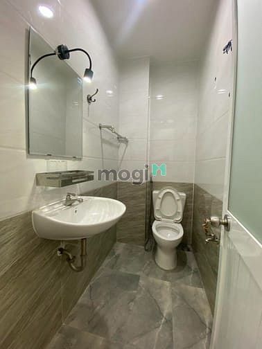 Hình ảnh Cho thuê nhà Đinh Bộ Lĩnh,P26, 5x6m,1 trệt,3 lầu, 4pn, 4wc, 2X tr, TL