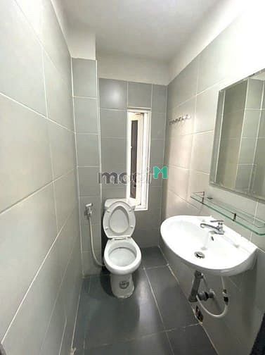 Hình ảnh Trống 1 căn ngay XVNT 2 chiều full nội thất đi bộ sang HUTECH
