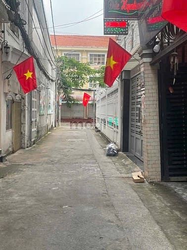 Hình ảnh Nhà 4 tầng 1/ Nguỹên Thị Thập. 5*20 nở hậu 5,4 m. 12.5 tỷ. Hẻm thông.