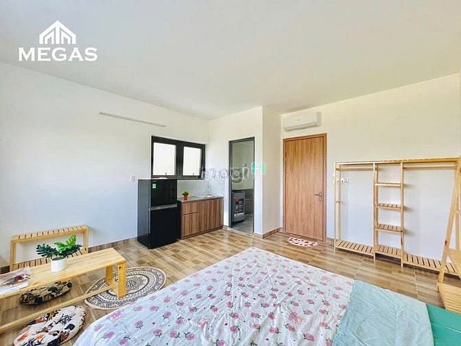 Hình ảnh Studio cửa sổ lớn siêu thoáng ngay VINCOM Nguyễn Xí - Nguyễn Gia Trí