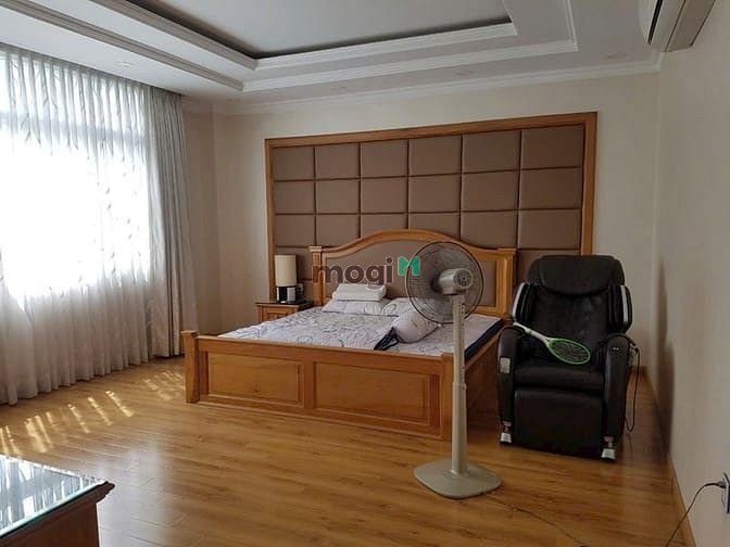 Hình ảnh Cho thuê villa đơn lập Phú Mỹ Hưng. full nội thất hiện đại.
