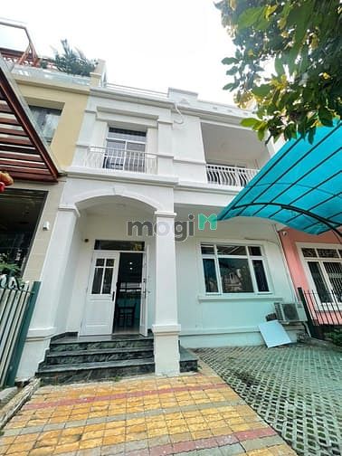Hình ảnh Cho thuê căn góc biệt thự Hưng Thái, Phú Mỹ Hưng, giá rẻ.