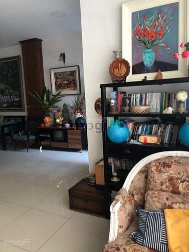 Hình ảnh Chủ gửi thuê Biệt thự Hưng Thái, PMH, Quận 7, DT 200m2, 4PN. Chỉ 33tr