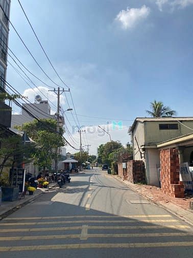 Hình ảnh Đất Phân Lô Đường 8m Có Vỉa hè 80m2 , gần Vòng Xoay Nguyễn Duy Trinh