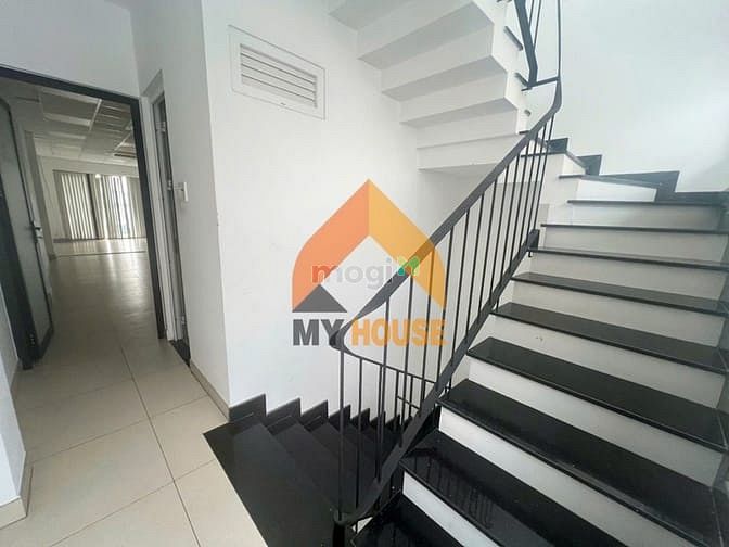Hình ảnh ĐỈNH NÓC - Nhà phố trống suốt 320M2 ngay Trần Lựu Q2  mới cứng làm này