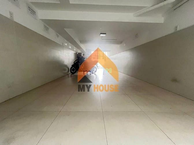 Hình ảnh ĐỈNH NÓC - Nhà phố trống suốt 320M2 ngay Trần Lựu Q2  mới cứng làm này