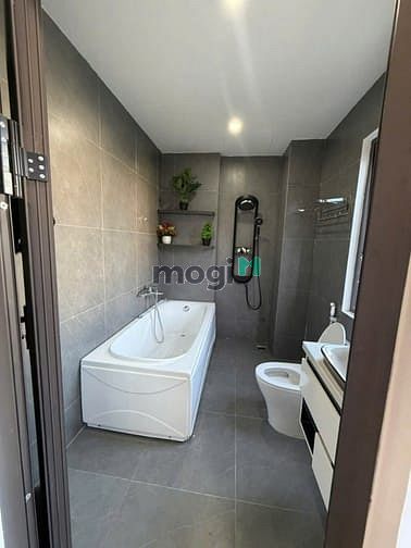 Hình ảnh Siêu phẩm - Bán nhà đường Lê Văn Quý sát biển Phạm Văn Đồng giá chỉ Nh