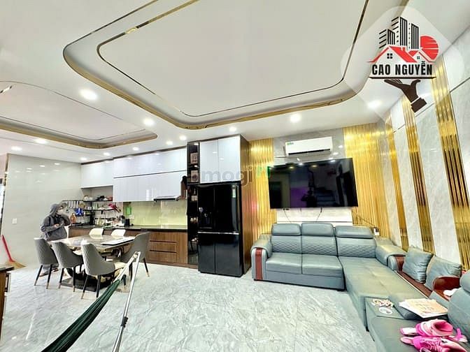 Hình ảnh Biệt thự trống suốt, 3 lầu, thang máy, gần Aeon Tân Phú