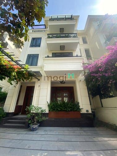 Hình ảnh Rẻ Đẹp - Biệt thự Ba Son - Hầm 4 tầng thang máy giá chỉ 120tr/tháng