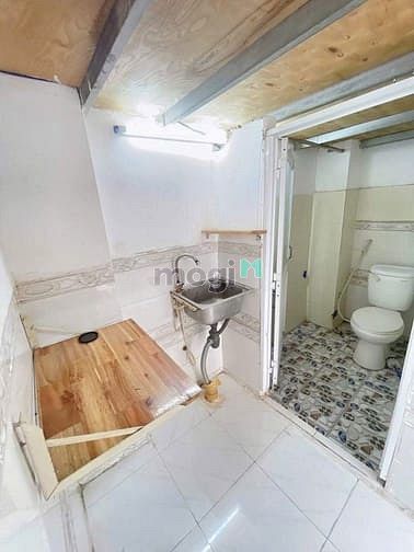 Hình ảnh Phòng Giá Rẻ Ngay Mã Lò - Lê Văn Quới