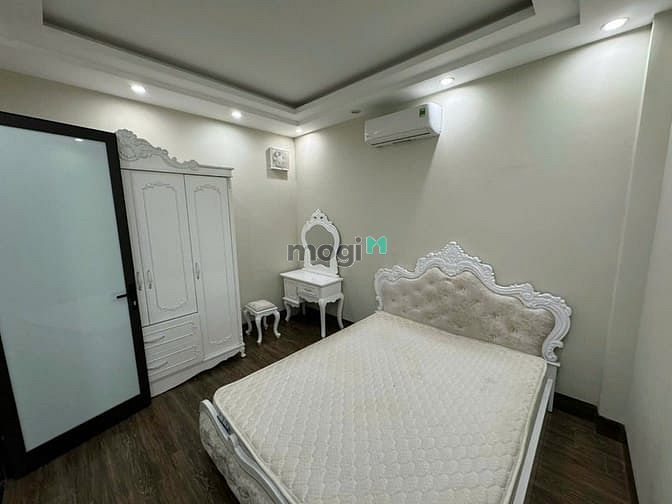 Hình ảnh 2 ngủ Giáp Bát - Mặt phố - Full đồ - Thang máy - Ôto đỗ - Ban công