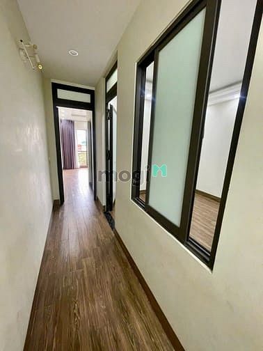 Hình ảnh 2 ngủ Giáp Bát - Mặt phố - Full đồ - Thang máy - Ôto đỗ - Ban công