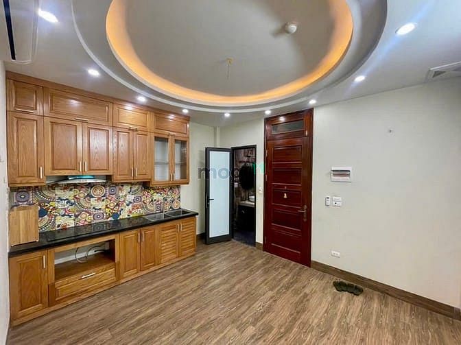 Hình ảnh 2 ngủ Giáp Bát - Mặt phố - Full đồ - Thang máy - Ôto đỗ - Ban công