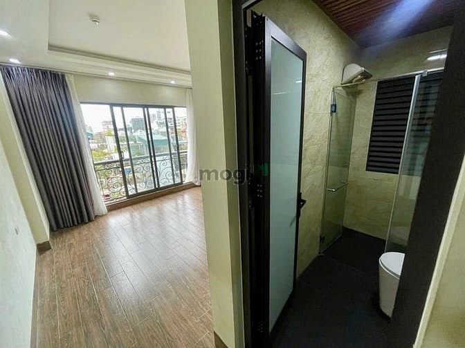 Hình ảnh 2 ngủ Giáp Bát - Mặt phố - Full đồ - Thang máy - Ôto đỗ - Ban công