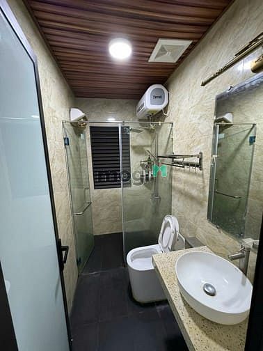 Hình ảnh 2 ngủ Giáp Bát - Mặt phố - Full đồ - Thang máy - Ôto đỗ - Ban công
