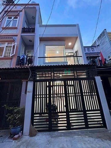 Hình ảnh Bán nhà mới bình tân, 1/ đường mã lò đi vào