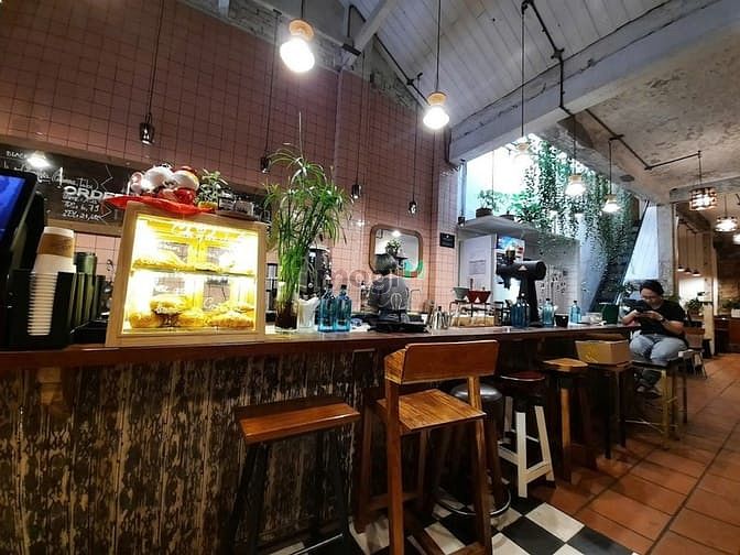Hình ảnh Cho thuê nhà - Góc mặt tiền đường Cao Thắng, Quận 3