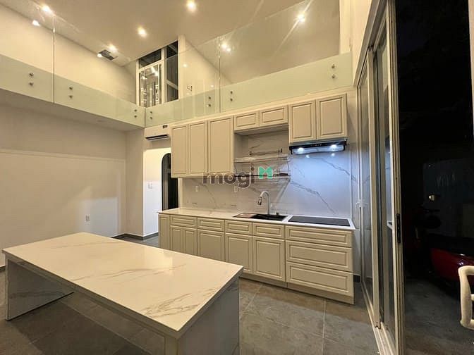 Hình ảnh Cho thuê gấp BT compound Hồ Gia Trang 5pn có Thang máy Chỉ 4,600$