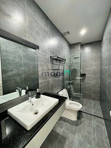Hình ảnh Cho thuê gấp BT compound Hồ Gia Trang 5pn có Thang máy Chỉ 4,600$