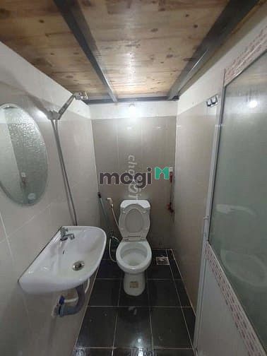 Hình ảnh Phòng Bancol giá rẻ ngay khu Bàu Cát