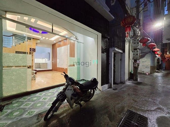 Hình ảnh Bán nhà phố Trần Cung Bắc Từ Liêm giá 8 tỷ. 60m2 4 tầng.