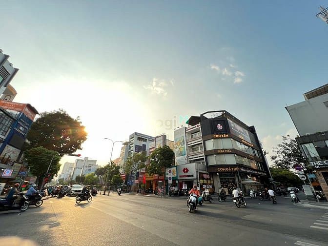 Hình ảnh Cho thuê nhà GÓC 2MT 572A đường 3 Tháng 2 -Nguyễn Ngọc Lộc , Quận 10