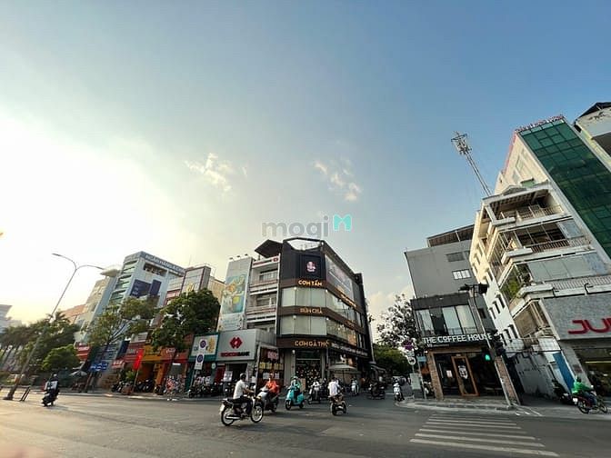 Hình ảnh Cho thuê nhà GÓC 2MT 572A đường 3 Tháng 2 -Nguyễn Ngọc Lộc , Quận 10