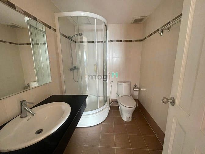Hình ảnh Chung cư Sông Đà Tower, Kỳ Đồng, Q3: 130m2, 19tr/th, 3p ngủ, 2wc.