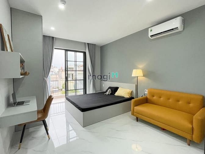 Hình ảnh Studio full nội thất, có ban công, gần Lotte, sát bên Q4
