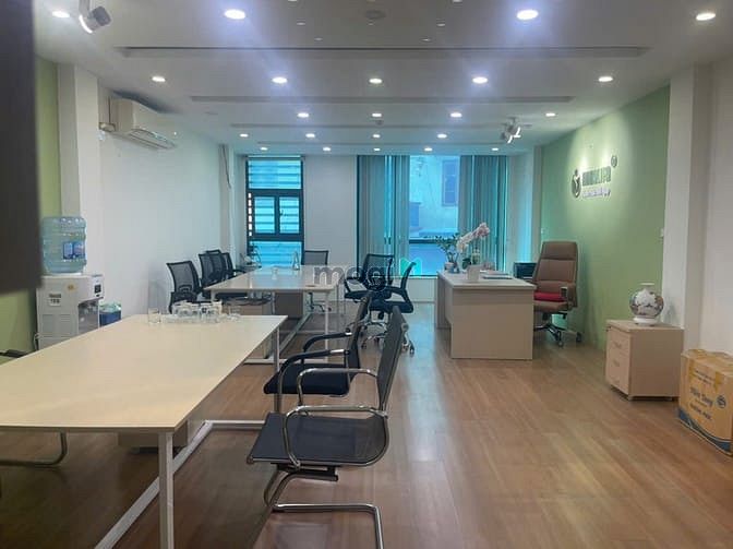 Hình ảnh Cho thuê mặt bằng kinh doanh + văn phòng tại Cầu Giấy, giá cực Hot