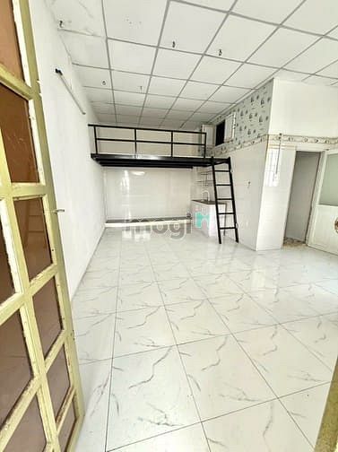 Hình ảnh Phòng 35m2 sẵn máy lạnh ngay Huỳnh Văn Nghệ