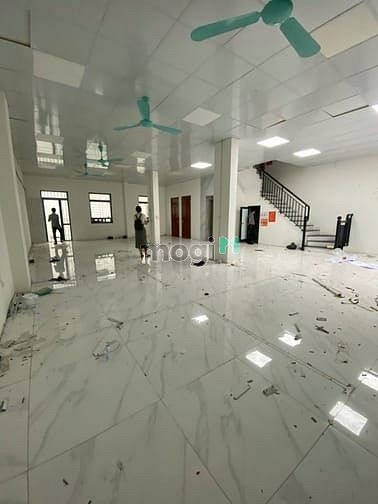 Hình ảnh Cho thuê nhà 2 căn thông Galaxy Vạn Phúc 200m2, 6 tầng, thang máy