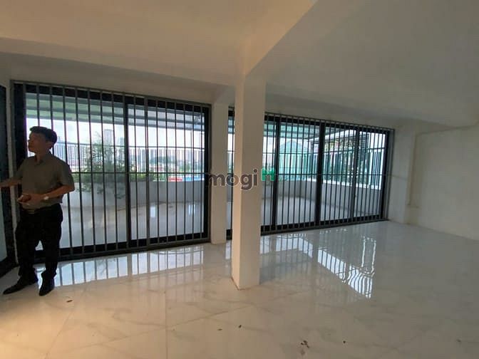Hình ảnh Cho thuê nhà 2 căn thông Galaxy Vạn Phúc 200m2, 6 tầng, thang máy
