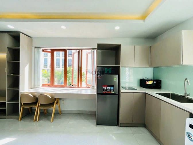 Hình ảnh Ngay Vincom Nguyễn Xí Ngã Tư Hàng Xanh Văn Lang CS3