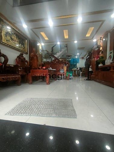 Hình ảnh Bán nhà Tân Phú HXH 5 lầu 70m 7,8 tỷ,
