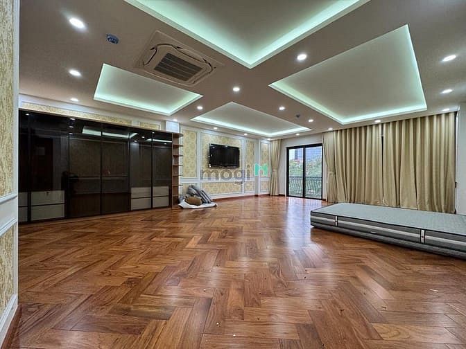 Hình ảnh Bán toà Văn phòng mặt phố Nguyễn Khang , 72m2 ,8T giá 35,6tỷ