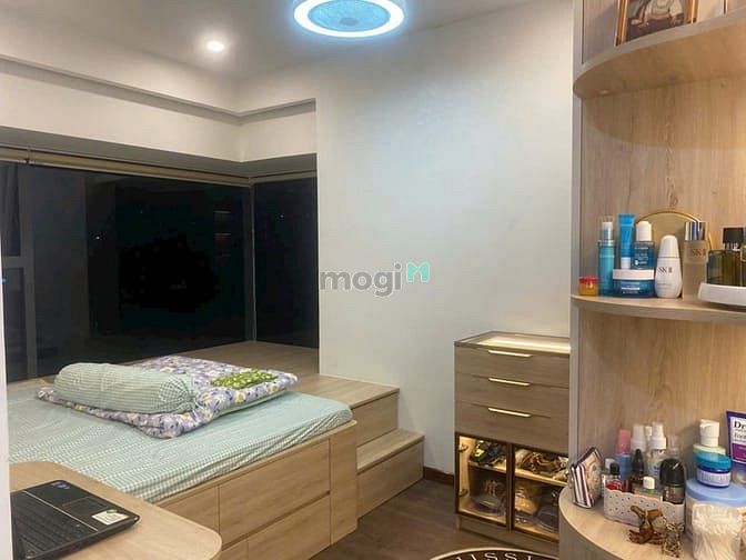 Hình ảnh CC Carillon 5, TP, Luỹ Bán Bích có 2pn 2wc, ban công, nt mới, 11tr5