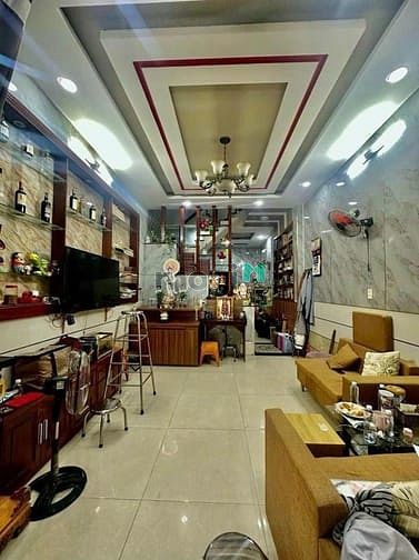 Hình ảnh Cần vốn kinh doanh bán gấp nhà, Đ. Cống Quỳnh Q. 1, 63m2, Giá 1 Tỷ 450
