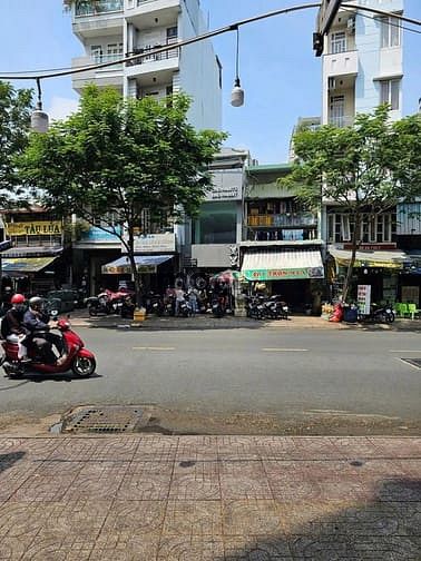 Hình ảnh Cho thuê nhà Mặt Tiền Rạch Bùng Binh Phường 9 Quận 3