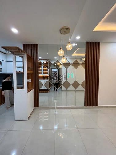 Hình ảnh Emerald 2PN2WC gía 4 tỷ bao sổ view nội khu
