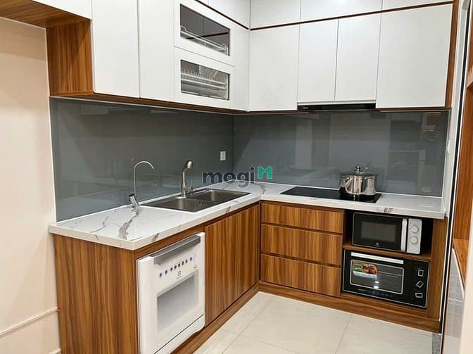 Hình ảnh Emerald 2PN2WC gía 4 tỷ bao sổ view nội khu