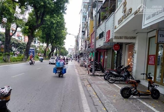 Hình ảnh Trung tâm Ba Đình, bán nhà mặt phố Kim Mã 50m,5 tầng ,MT5m, 23,2 tỷ